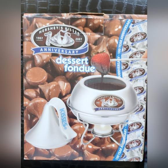 Hershey's Kisses 100th Anniversary Dessert Fondue Ceramic Set Limited Edition - Picture 9 of 11